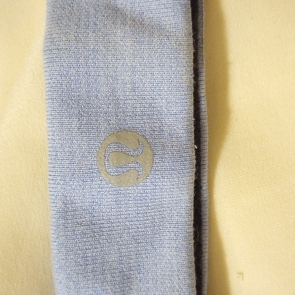 Lululemon headband - Picture 2 of 3